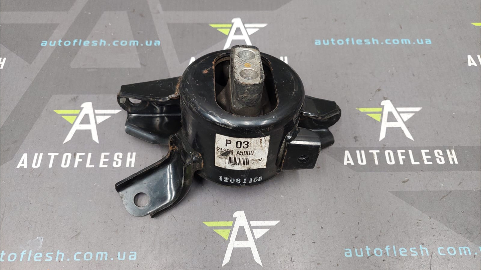 Подушка двигателя левая, подушка КПП 21830A5000, 21810A5000 Hyundai Elantra i30 KIA Ceed Cerato Rio 3 бу